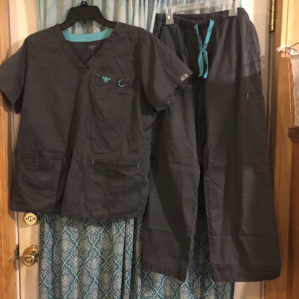 Used Med Couture Scrub Set
